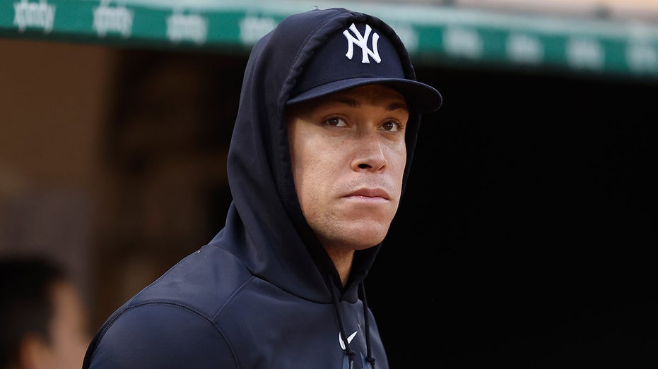 New York Yankees fans react to rumor that Aaron Judge's toe injury could  take years to heal: You could cut it off and it would heal quicker