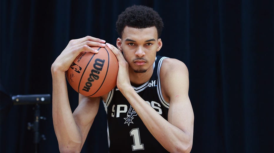 What's behind the hype after the Spurs win the No. 1 NBA Draft pick?