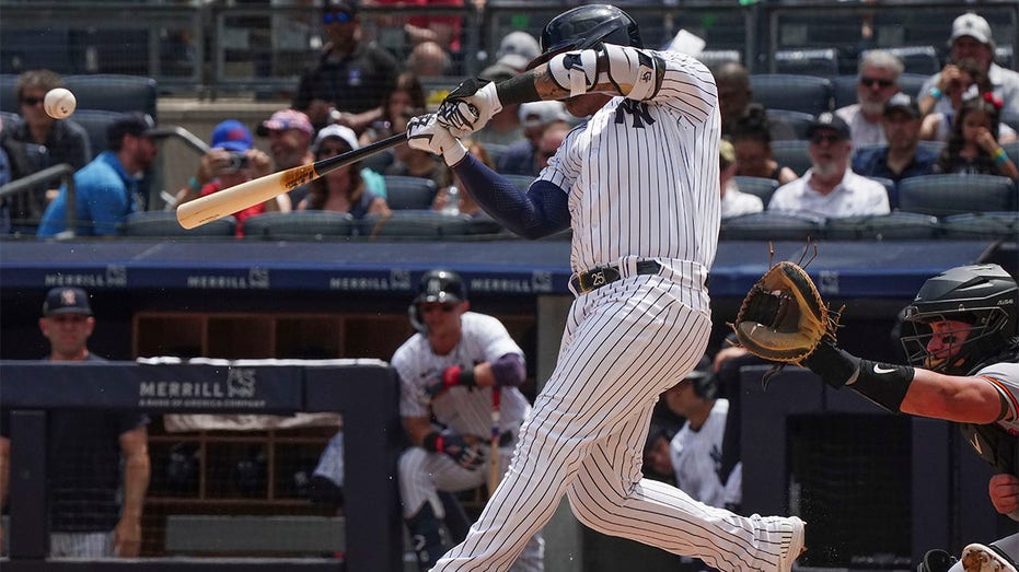 Did Yankees' Gleyber Torres dog it again? 'You gotta run,' Aaron Boone says  