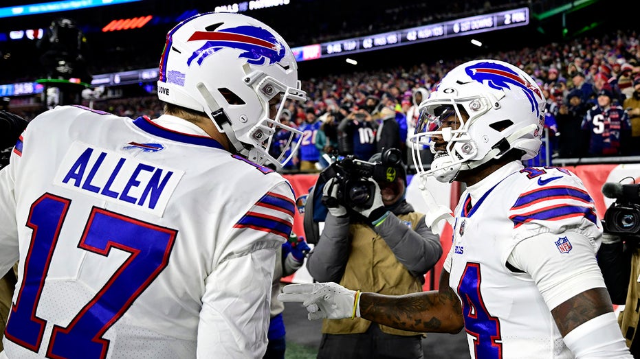 Bills star Stefon Diggs wants to 'grow old' with Josh Allen