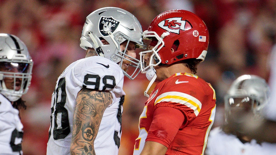 Raiders at Chiefs: TV information, live stream, and radio