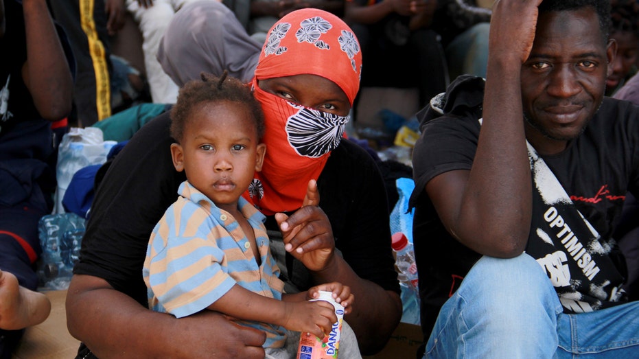 Migrants trapped on Tunisia-Libya border transferred back to Tunisia after facing dangerous conditions