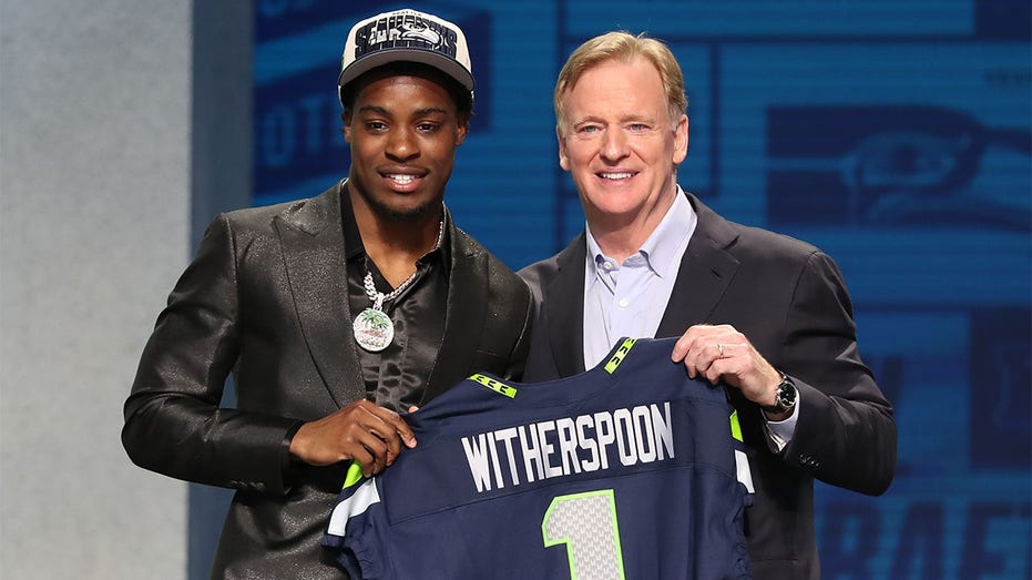 As Seahawks open training camp, rookie Devon Witherspoon unsigned