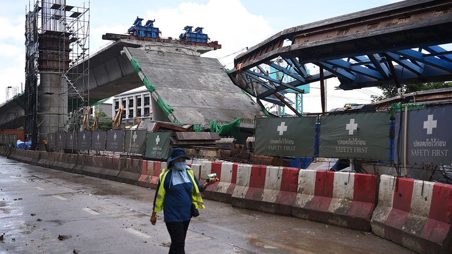 2 dead in Bangkok after elevated road collapses