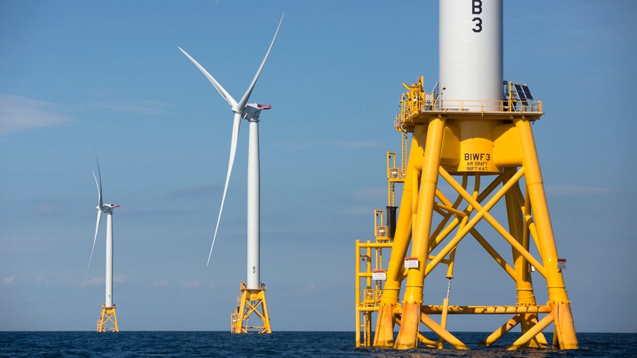 Feds greenlight offshore wind project near Rhode Island, Martha’s Vineyard