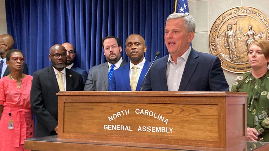 North Carolina Democrats criticize GOP over state budget delay