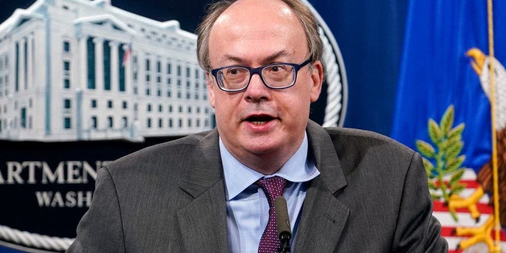 Trump lawyers argue executive privilege - Vimarsana News