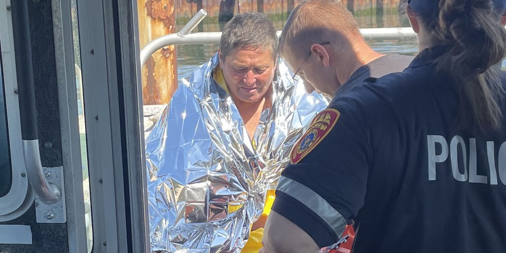 63-year-old New Yorker treads water for 5 hours, creates makeshift flag before ocean rescue - Vimarsana News