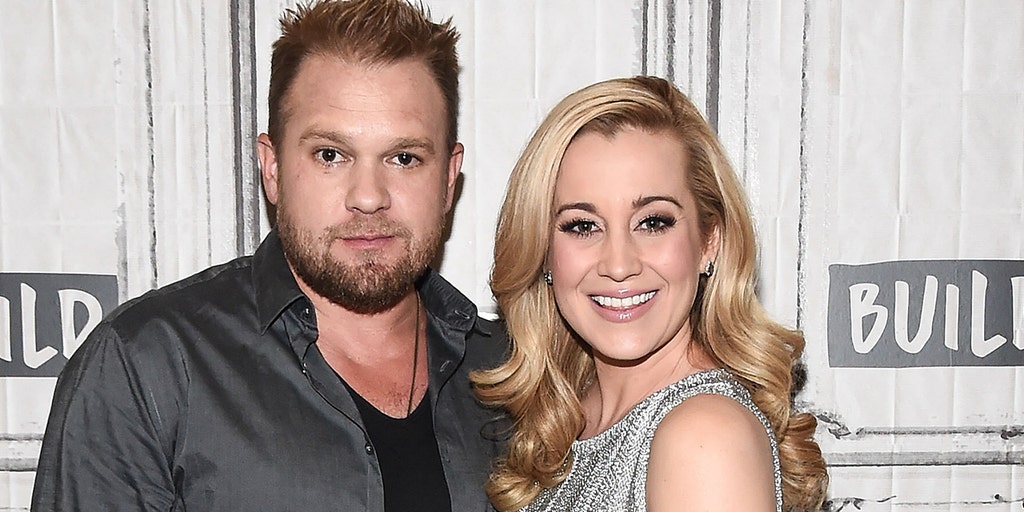 Kellie Pickler breaks silence after husband's death: 'Darkest time in my life' - Vimarsana News