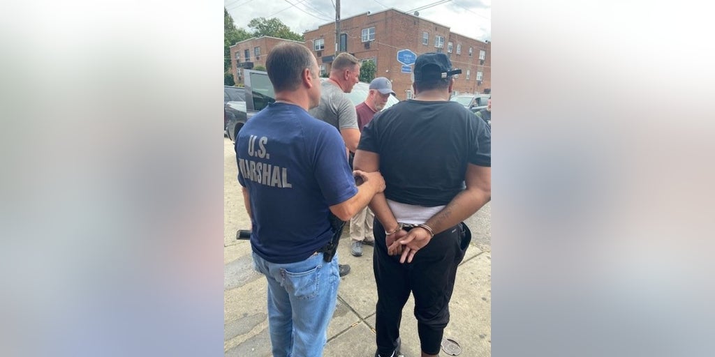Second suspect in death of Philadelphia sanitation worker killed while on job captured - Vimarsana News