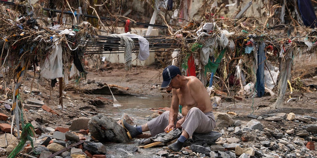 Flooding in China worsens, prompting thousands to evacuate - Vimarsana News