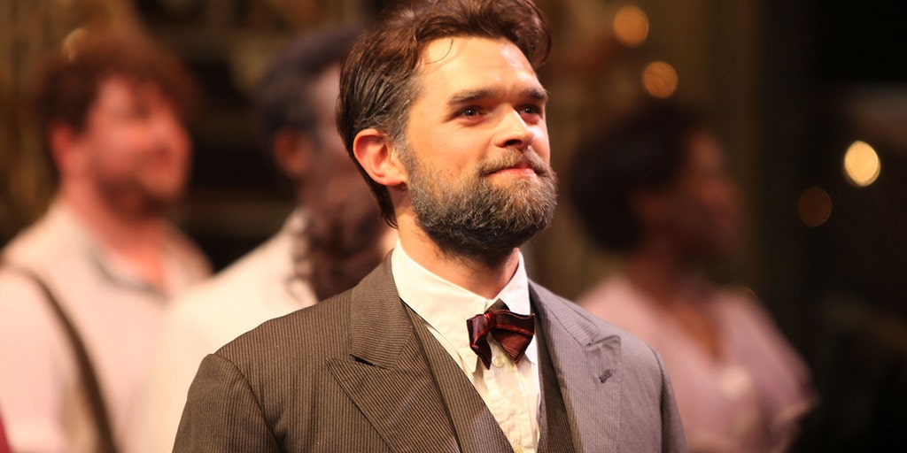 Broadway star Chris Peluso, actor in 'Mamma Mia!' and 'Wicked,' dead at 40 - Vimarsana News