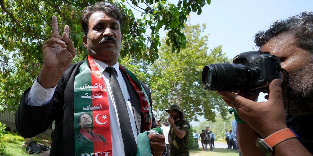 Pakistani court suspends former Prime Minister Imran Khan's conviction, sentencing - Vimarsana News
