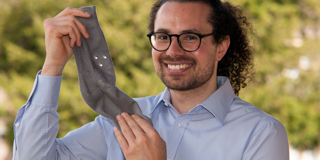 Artificial intelligence steps in to assist dementia patients with high-tech apparel - Vimarsana News