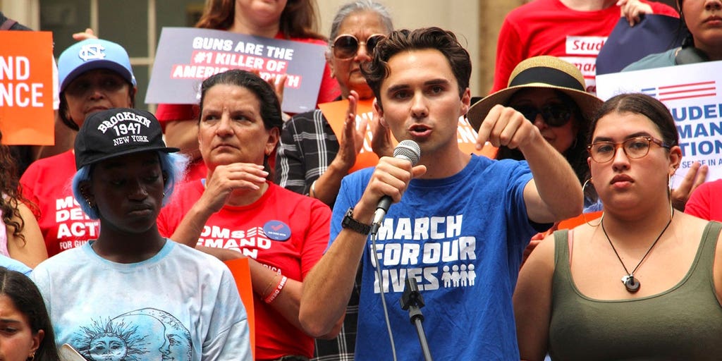 600 students at University of North Carolina rally for gun safety after shooting leaves faculty member dead - Vimarsana News