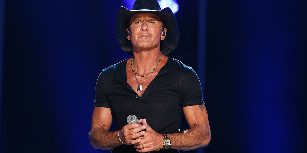 Tim McGraw admits avoiding temptation isn't easy in sobriety journey | Fox  News