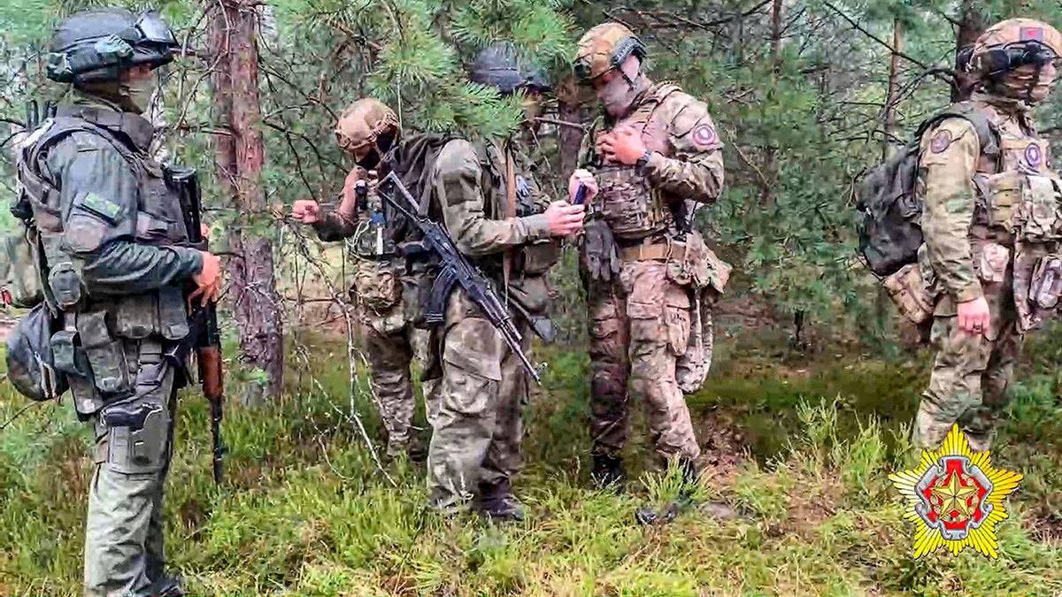 Belarus soldiers and Wagner forces