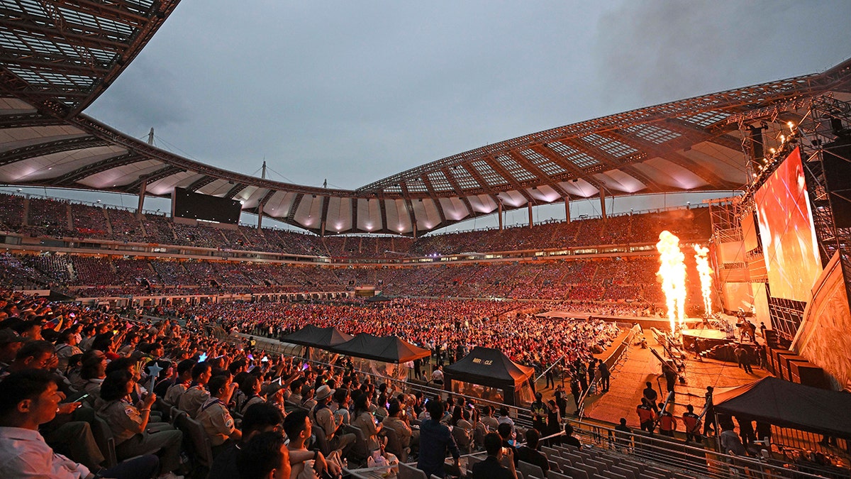 South Korea throws huge K-Pop concert for 40K Scouts following major