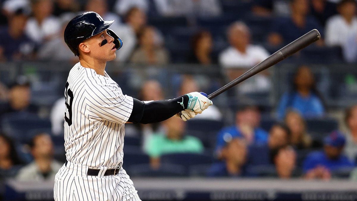 Aaron Judge looks at hit