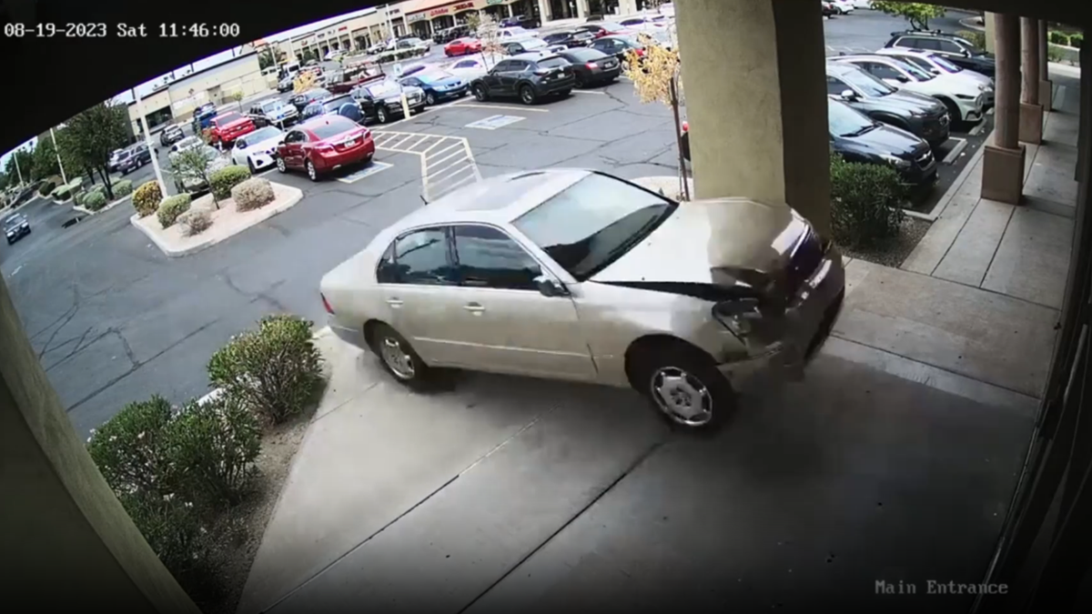 Car approaches Arizona salon before crash