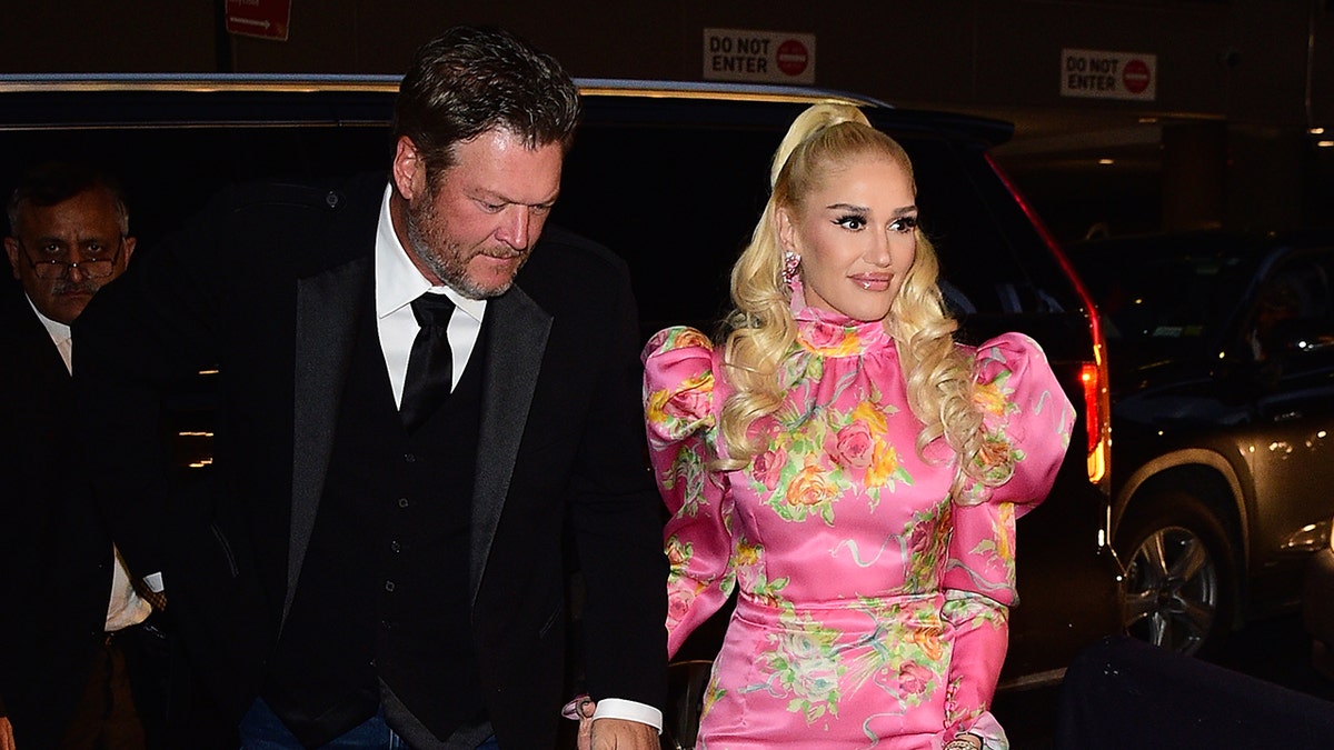 Blake Shelton and Gwen Stefani step out in NYC