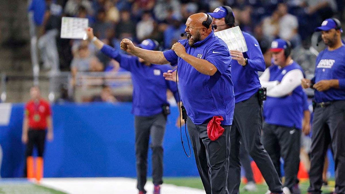 Brian Daboll reacts during a Giants preseason game