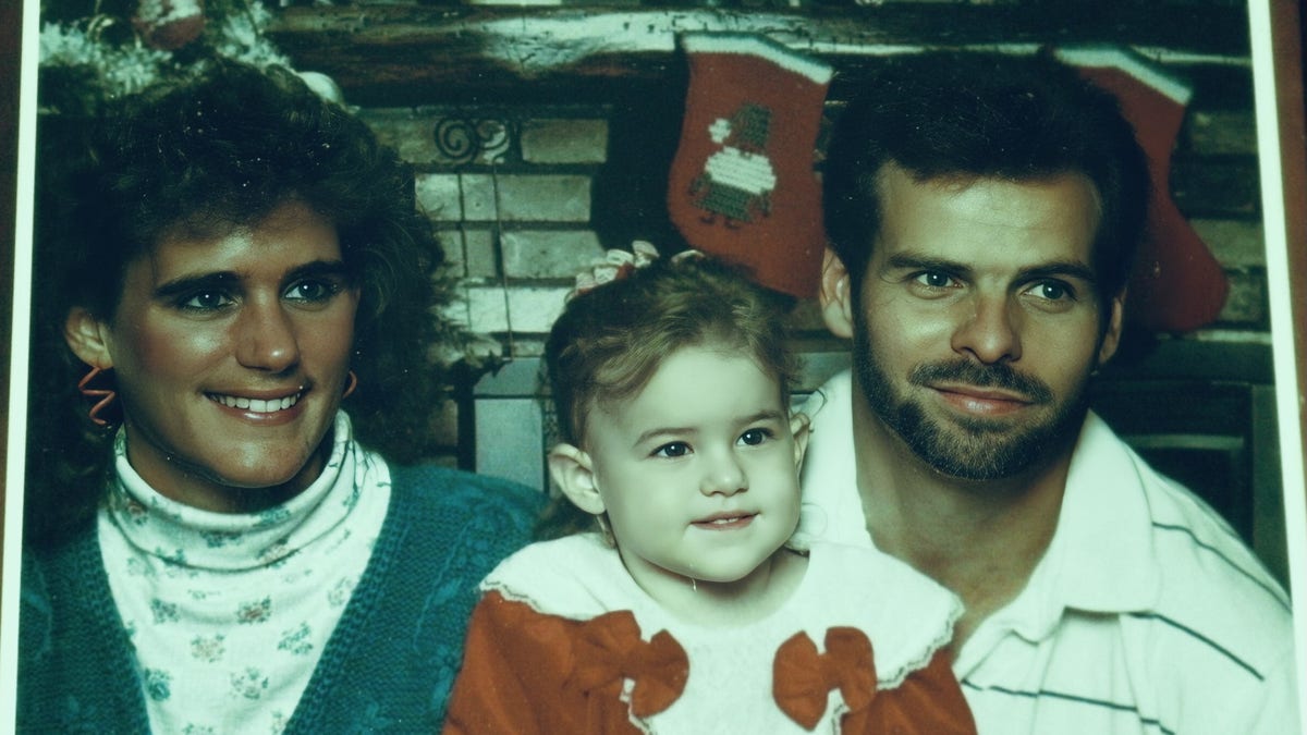 Catrina Marshall as young girl with her mom and dad