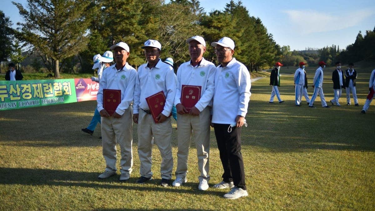 golfers pyongyang north korea