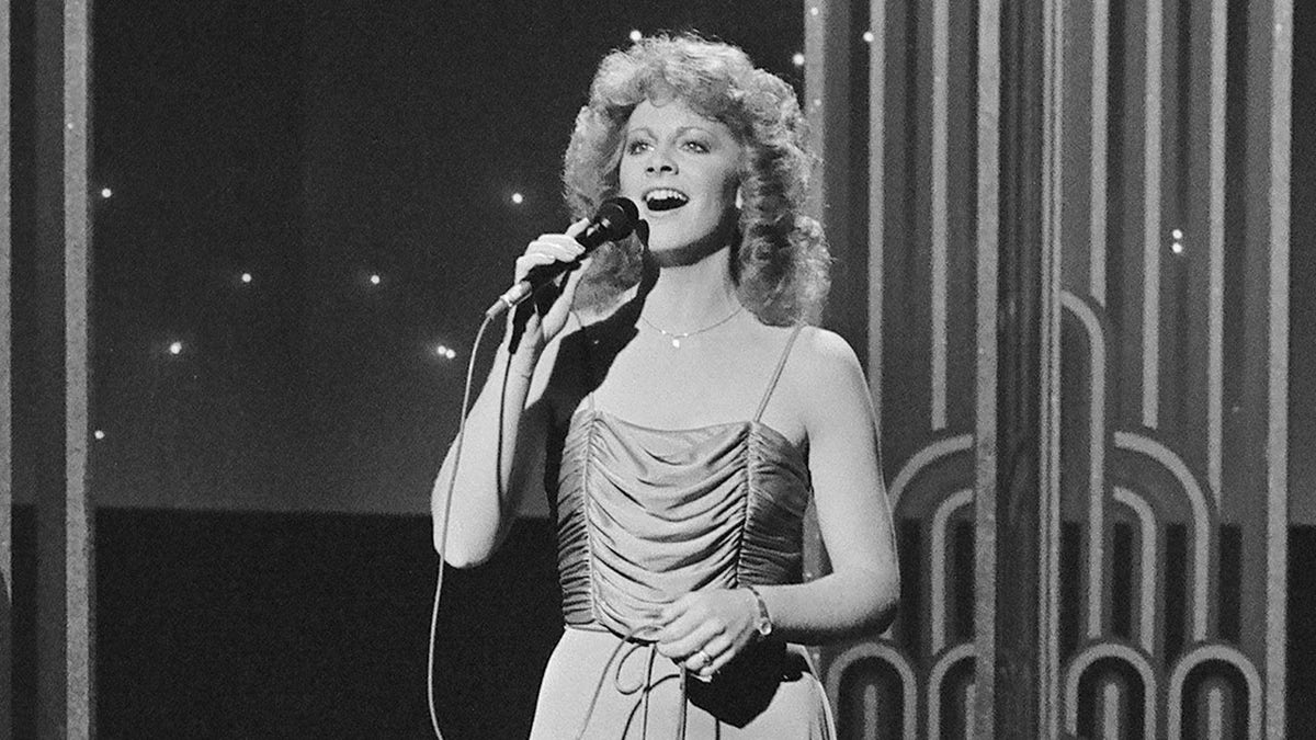 A photo of Reba McEntire in 1981