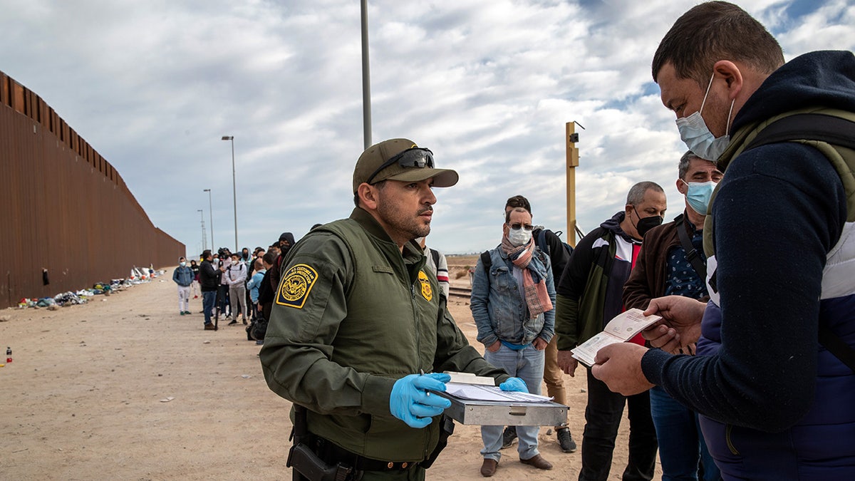 US Border Patrol processes migrants from Uzbekistan