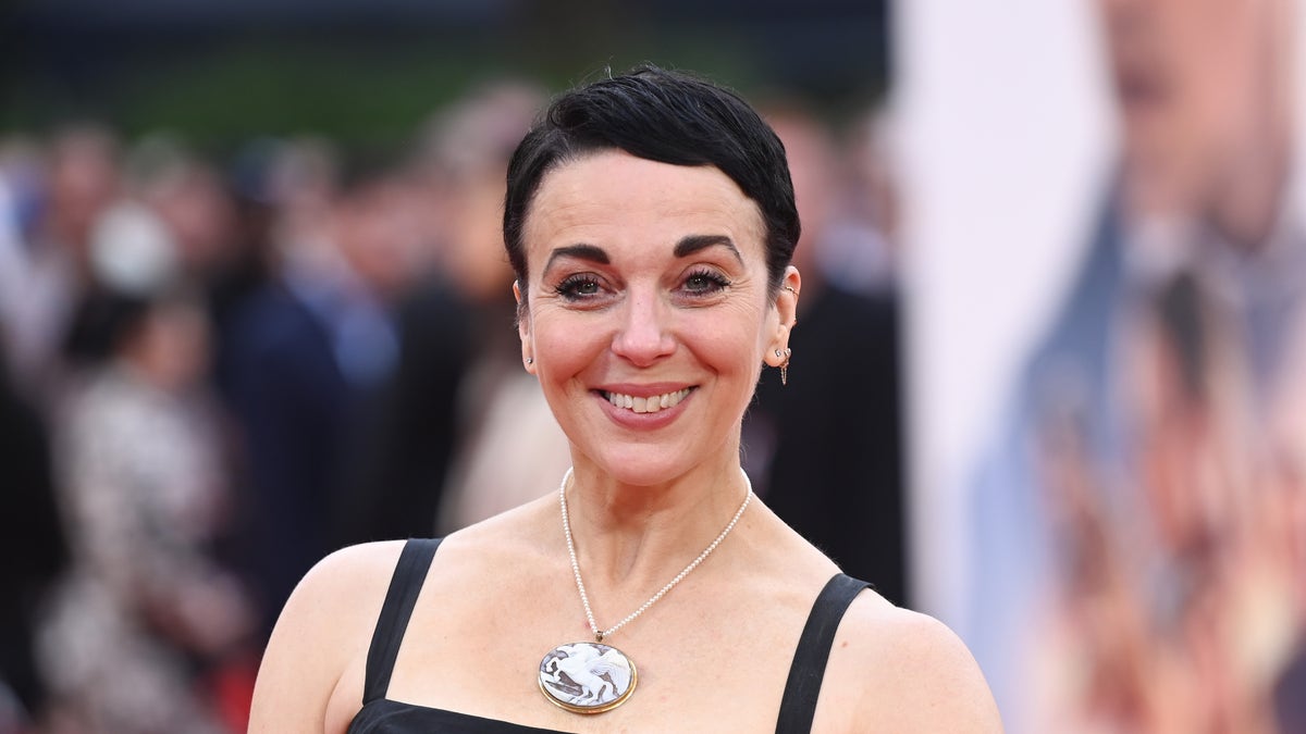 Amanda Abbington 