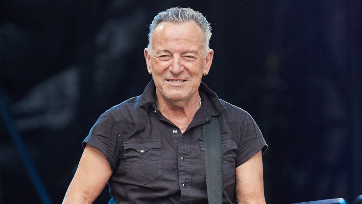 Bruce Springsteen postpones tour to recover from peptic ulcer disease ...