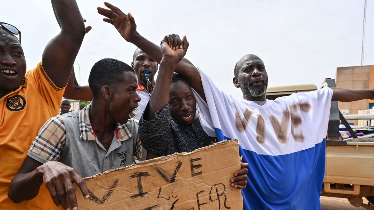 France Completes Withdrawal From Niger | Fox News