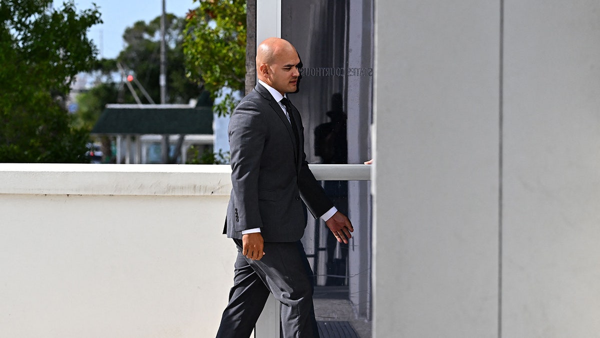 Walt Nauta walks into Miami federal courthouse