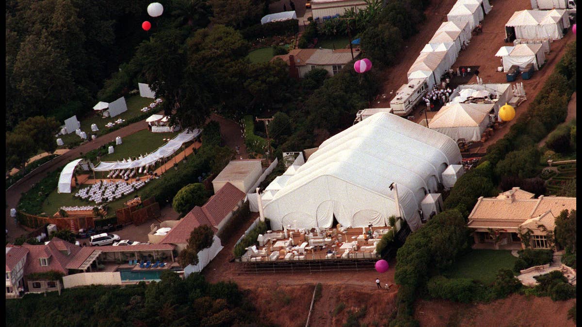 Aerial view of Brad Pitt and Jennifer Aniston's wedding