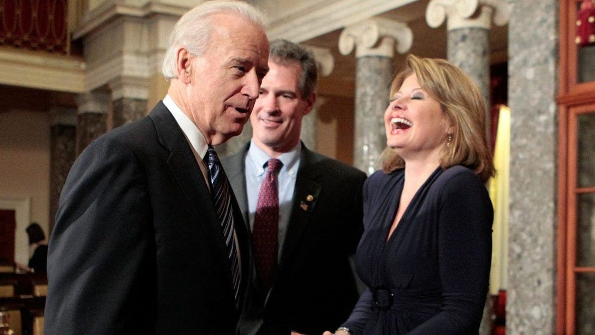 Gail Huff (R), wife of U.S. Senator Scott Brown (R-MA) (C), and Joe Biden (L)