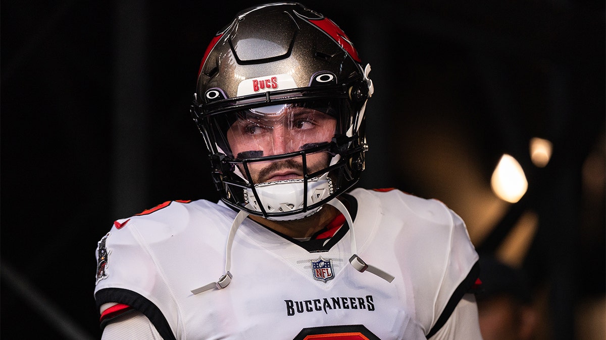 Baker Mayfield takes the field