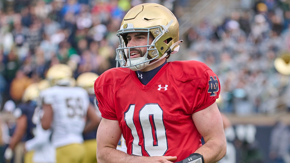 Sam Hartman plays during the Spring Game