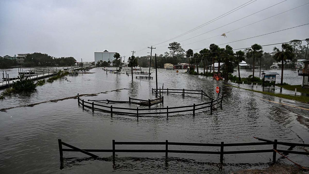 Hurricane Idalia Makes Landfall Over Florida's Big Bend As A Category 3 ...