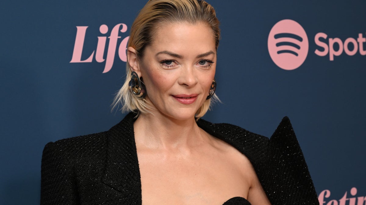 Close up of Jaime King