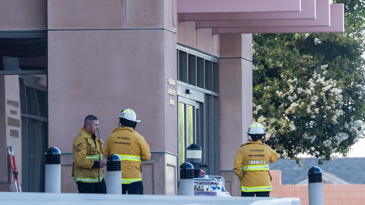 Baby arrives during hurricane via C-section by flashlight > Air Force >  Article Display