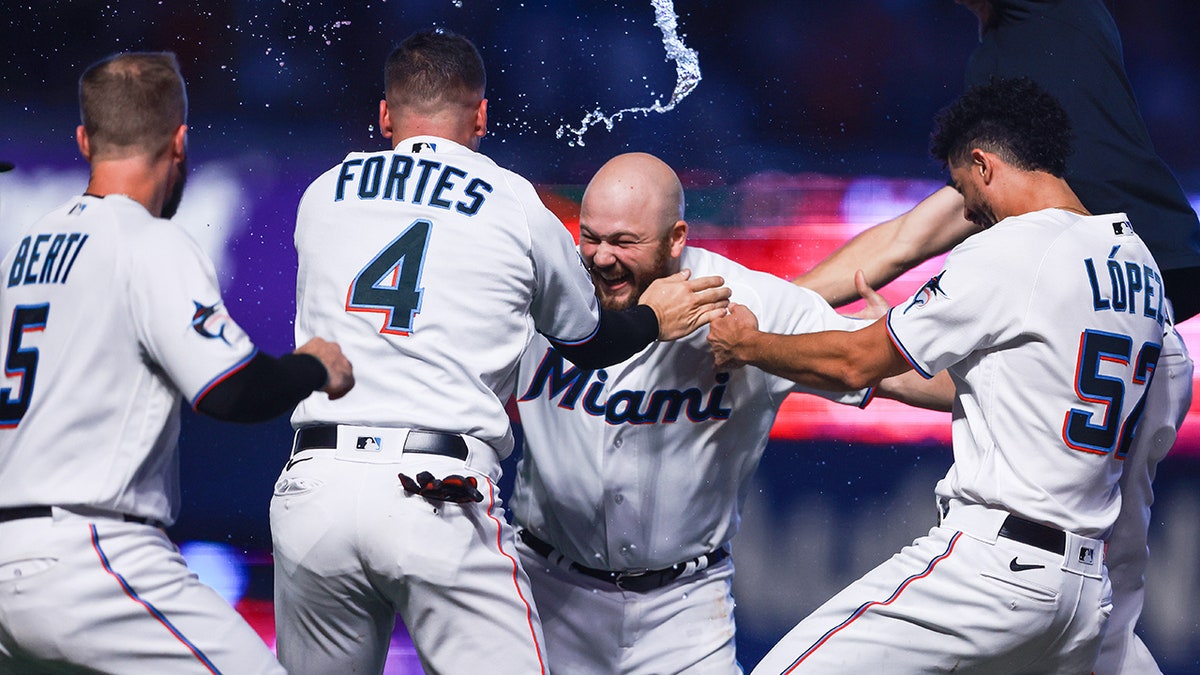 Marlins celebrate walk-off