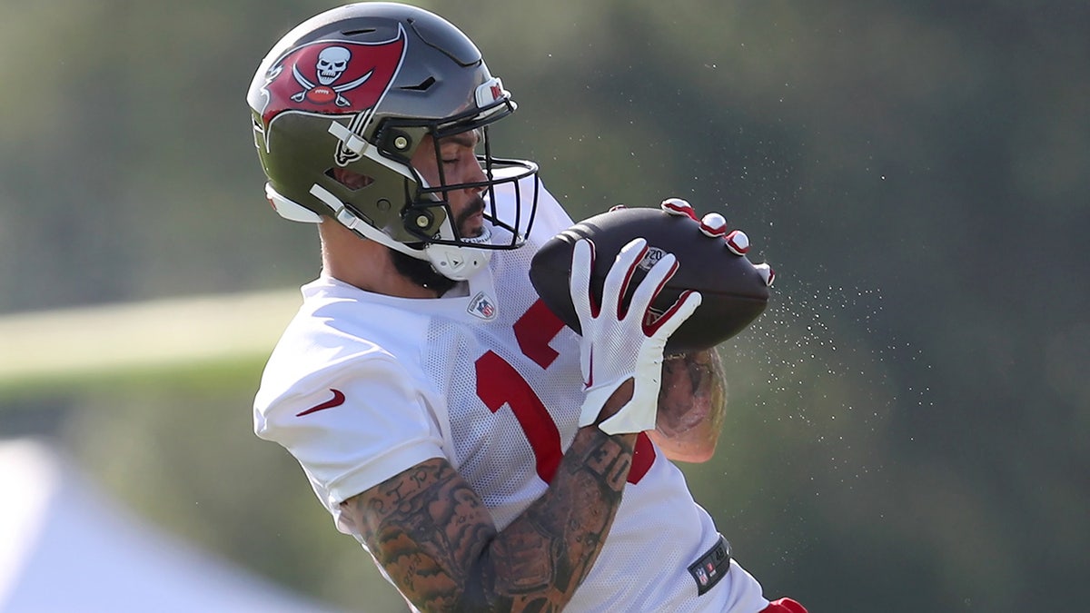 Bucs' Mike Evans Puts Himself At The Top Of The List Among Wide ...