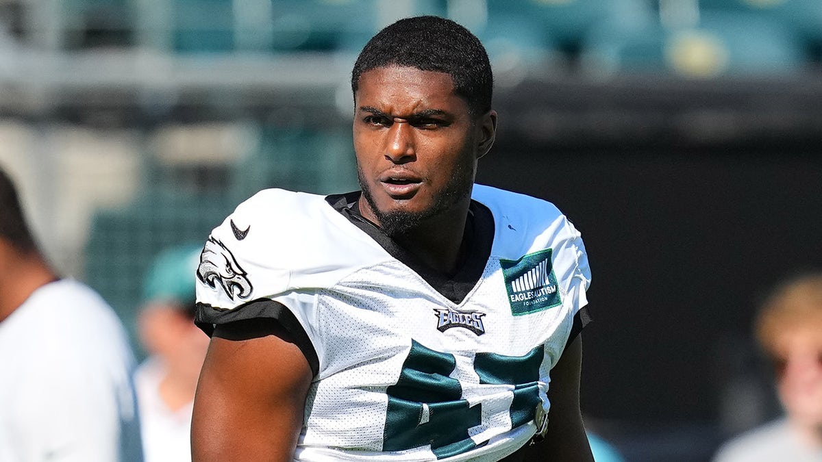 Myles Jack with the Eagles