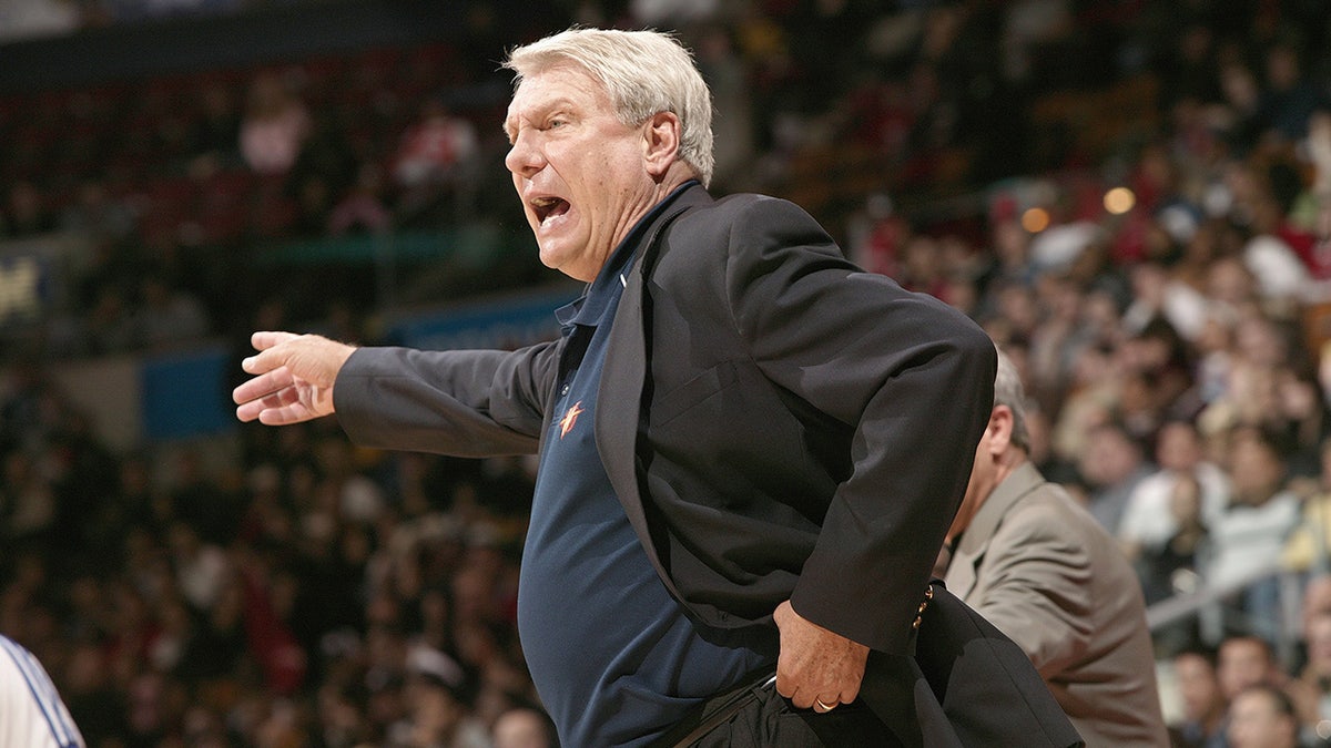 Don Nelson coaches an NBA
