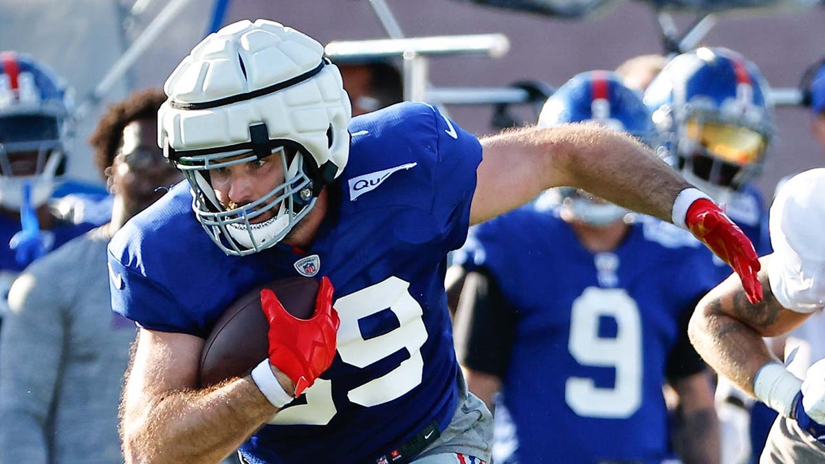 Tommy Sweeney at Giants training camp