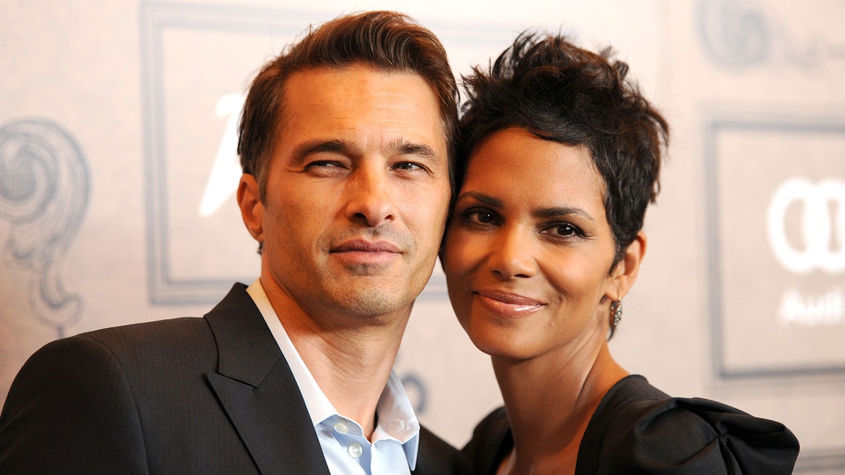 Olivier Martinez and Halle Berry on the red carpet