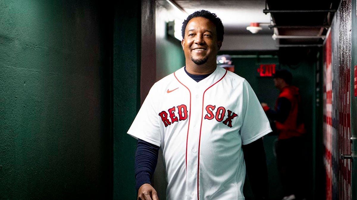 3 Pedro Martinez Moments That Ruined Yankees Fans' Lives
