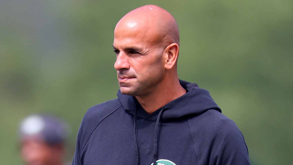 Robert Saleh's Crazy Analogy In Inspiring Speech Has Jets Fired Up In ...