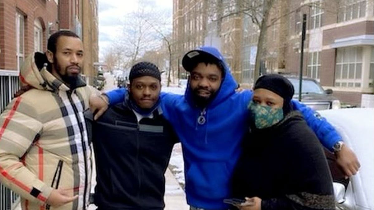 Asiyah Timimi and her sons